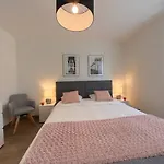 Charming & Bright Ground Floor 1-Bedroom Apartment - Lausanne Cdc31-101